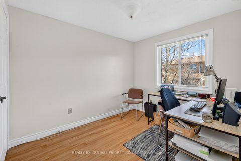 Photo 27 at 346 Darlington Crescent, London, Newmarket