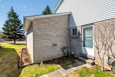 Photo 33 at 346 Darlington Crescent, London, Newmarket