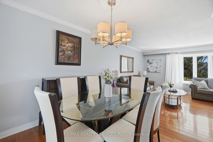 Photo 11 at 68 Elgin Drive, Brampton South, Brampton