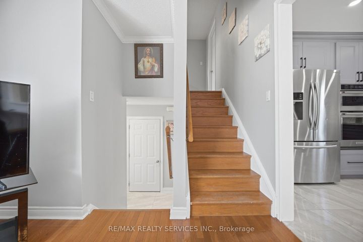 Photo 19 at 68 Elgin Drive, Brampton South, Brampton