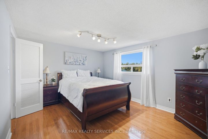 Photo 21 at 68 Elgin Drive, Brampton South, Brampton