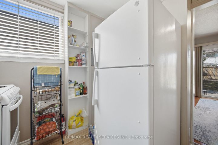 Photo 32 at 68 Elgin Drive, Brampton South, Brampton