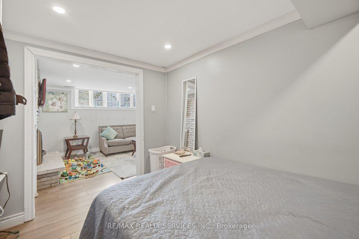 Photo 39 at 68 Elgin Drive, Brampton South, Brampton