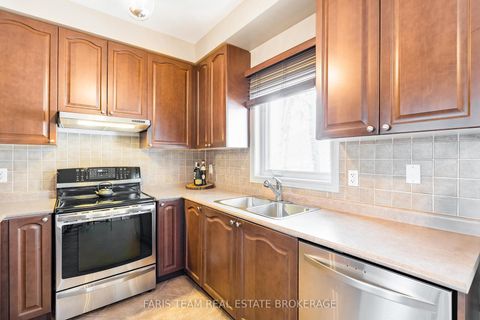 Photo 5 at 272 Tom Taylor Crescent, Summerhill Estates, Newmarket