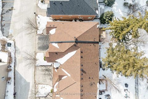 Photo 22 at 272 Tom Taylor Crescent, Summerhill Estates, Newmarket