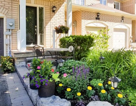 Photo 25 at 272 Tom Taylor Crescent, Summerhill Estates, Newmarket