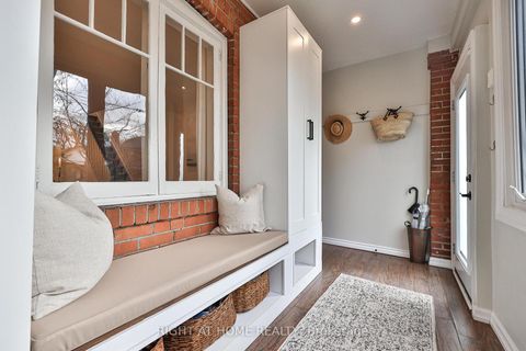 Photo 3 at 568 Hillsdale Avenue E, Mount Pleasant East, Toronto