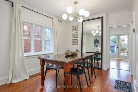 Photo 9 at 568 Hillsdale Avenue E, Mount Pleasant East, Toronto