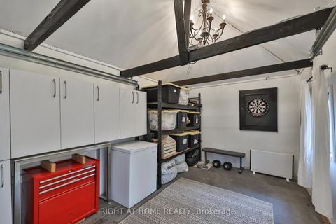 Photo 30 at 568 Hillsdale Avenue E, Mount Pleasant East, Toronto