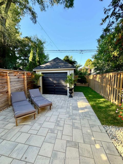 Photo 32 at 568 Hillsdale Avenue E, Mount Pleasant East, Toronto