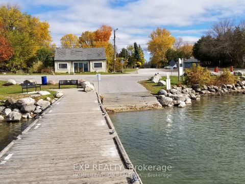 Photo 3 at 51 Lake Drive, Historic Lakeshore Communities, Georgina