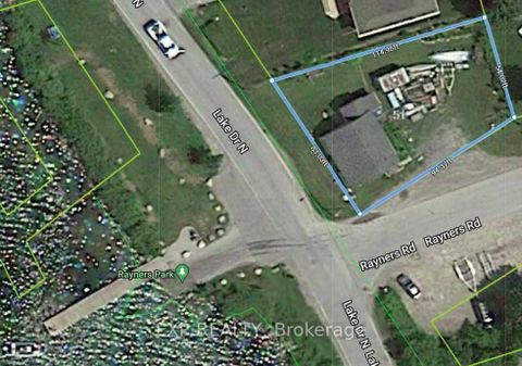 Photo 12 at 51 Lake Drive, Historic Lakeshore Communities, Georgina