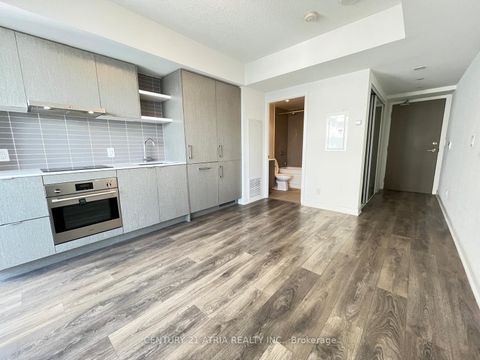 Photo 1 at 3611 - 88 Harbour Street, Waterfront Communities C1, Toronto