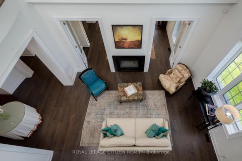 Photo 11 at 49 Mary Natasha Court, Kleinburg, Vaughan