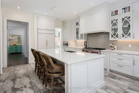 Photo 19 at 49 Mary Natasha Court, Kleinburg, Vaughan