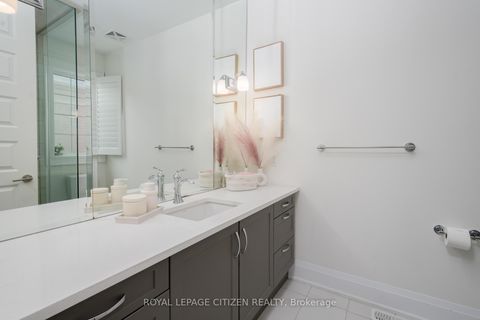 Photo 36 at 49 Mary Natasha Court, Kleinburg, Vaughan