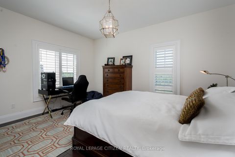 Photo 39 at 49 Mary Natasha Court, Kleinburg, Vaughan