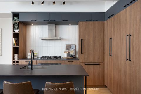 Photo 9 at 402 - 41 Dovercourt Road, Niagara, Toronto