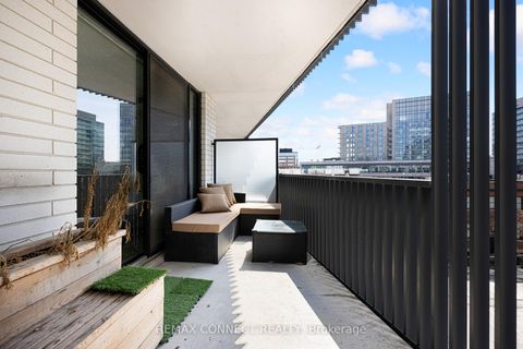 Photo 37 at 402 - 41 Dovercourt Road, Niagara, Toronto