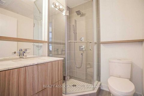 Photo 15 at 307 - 6 Parkwood Avenue, Casa Loma, Toronto