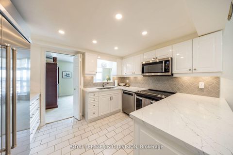 Photo 10 at 1710 - 65 Spring Garden Avenue, Willowdale East, Toronto
