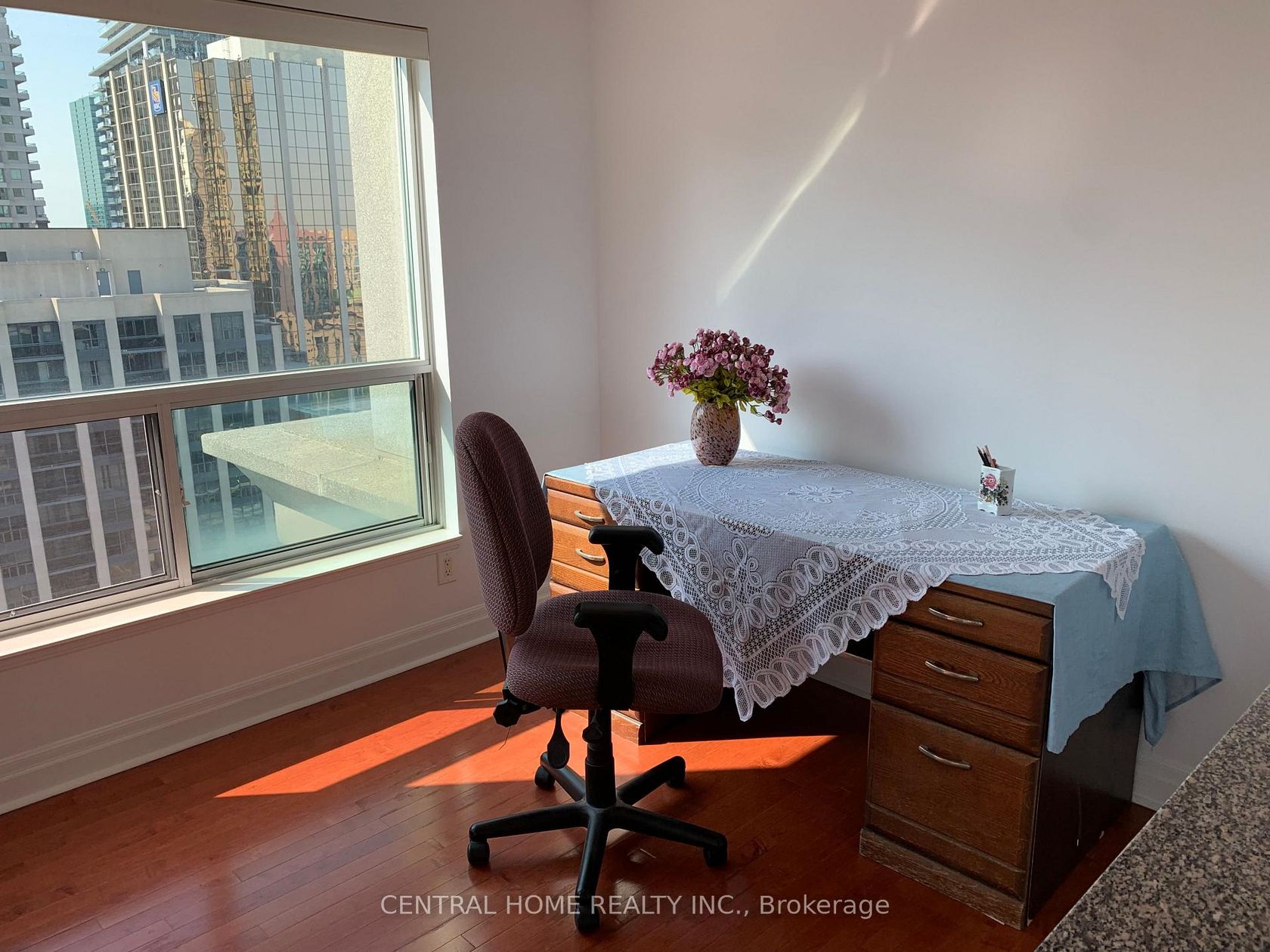 2203 - 21 Hillcrest Avenue, Willowdale East, Toronto 