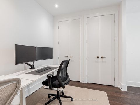 Photo 28 at TH132 - 39 Queens Quay E, Waterfront Communities C8, Toronto