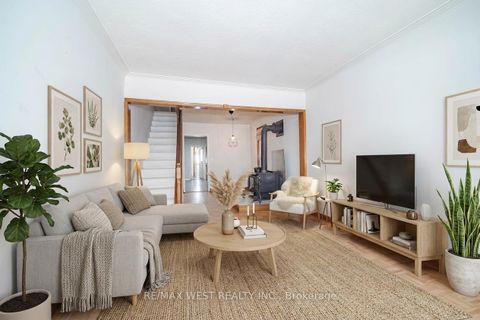 Photo 1 at 195 Islington Avenue, New Toronto, Toronto