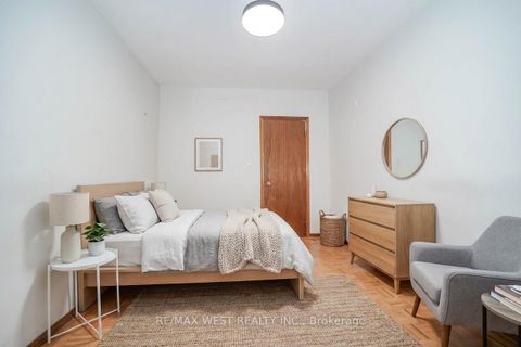 Photo 3 at 195 Islington Avenue, New Toronto, Toronto