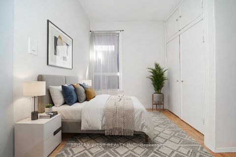 Photo 4 at 195 Islington Avenue, New Toronto, Toronto