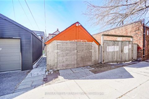 Photo 5 at 195 Islington Avenue, New Toronto, Toronto