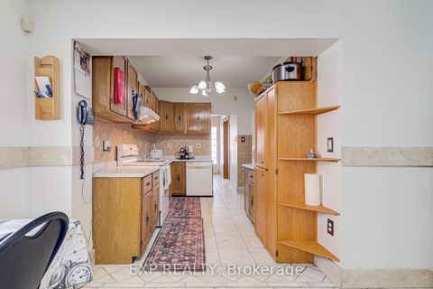 Photo 11 at 444 Maybank Avenue, Junction Area, Toronto