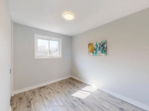 Photo 13 at 17 Ferbane Place, Don Valley Village, Toronto