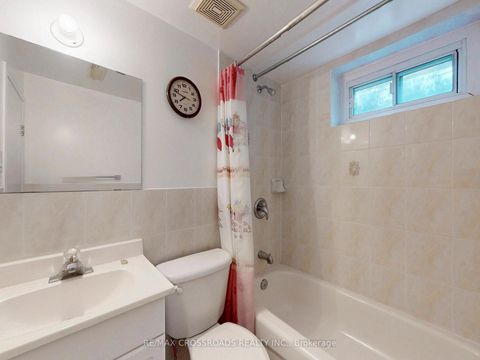 Photo 18 at 17 Ferbane Place, Don Valley Village, Toronto