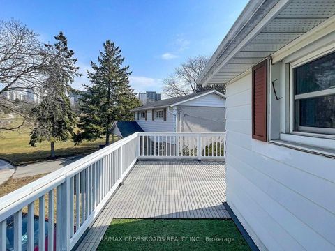 Photo 20 at 17 Ferbane Place, Don Valley Village, Toronto