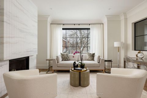 Photo 3 at 482 Cranbrooke Avenue, Nortown, Toronto