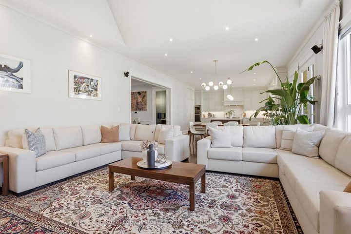 Photo 6 at 1395 Trotwood Avenue, Mineola, Mississauga