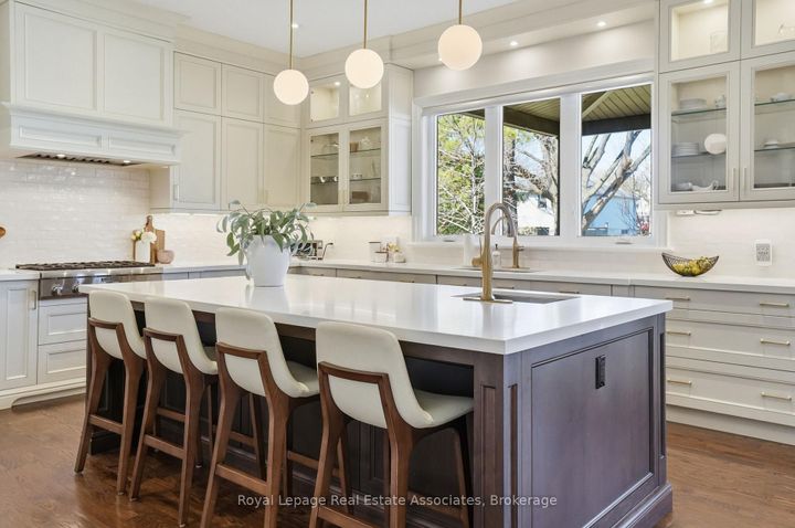 Photo 11 at 1395 Trotwood Avenue, Mineola, Mississauga