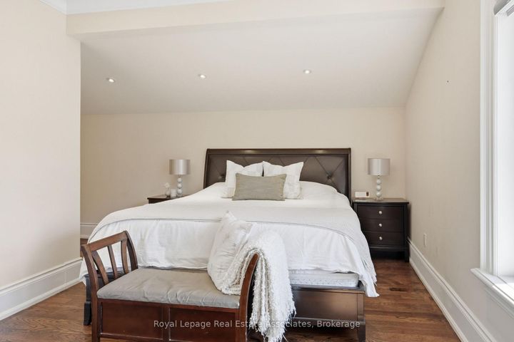 Photo 30 at 1395 Trotwood Avenue, Mineola, Mississauga