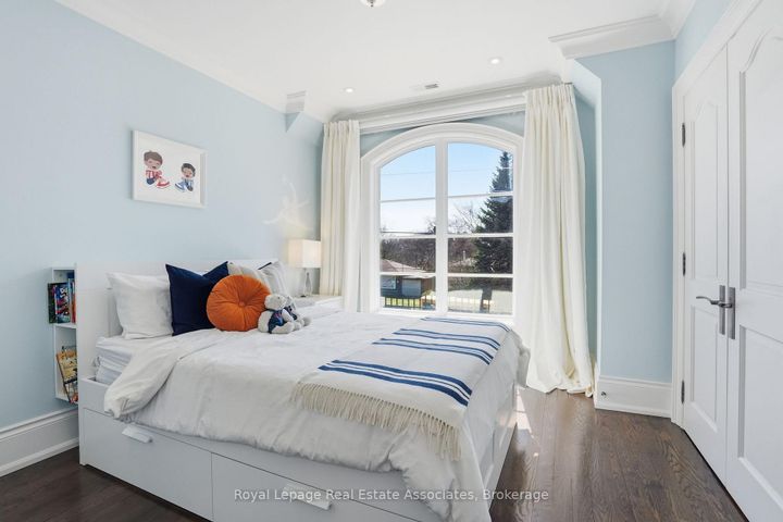 Photo 31 at 1395 Trotwood Avenue, Mineola, Mississauga