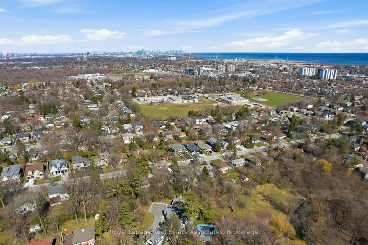 Photo 48 at 1395 Trotwood Avenue, Mineola, Mississauga