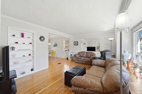 Photo 3 at 41 Twin Pauls Crescent, Maryvale, Toronto