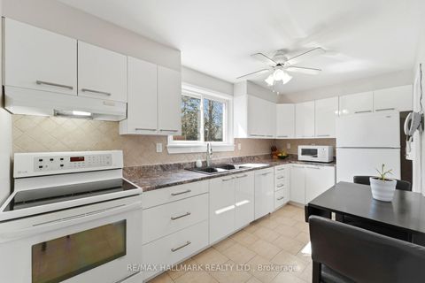 Photo 6 at 41 Twin Pauls Crescent, Maryvale, Toronto