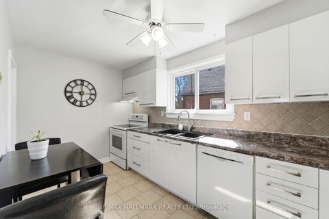 Photo 8 at 41 Twin Pauls Crescent, Maryvale, Toronto