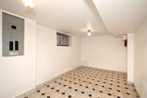 Photo 28 at 172 Lauder Avenue, Oakwood Village, Toronto