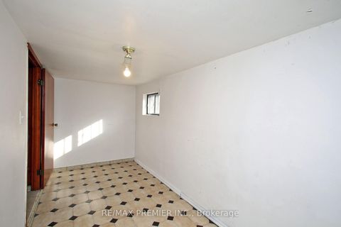 Photo 29 at 172 Lauder Avenue, Oakwood Village, Toronto