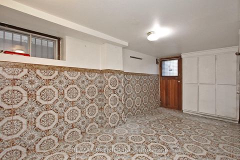 Photo 30 at 172 Lauder Avenue, Oakwood Village, Toronto