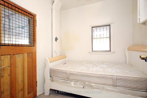 Photo 31 at 172 Lauder Avenue, Oakwood Village, Toronto