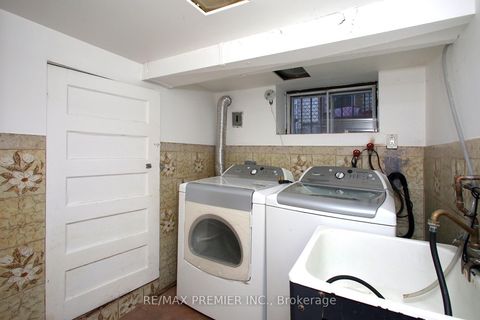 Photo 32 at 172 Lauder Avenue, Oakwood Village, Toronto