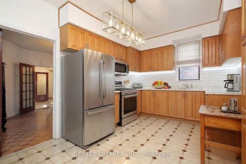 Photo 35 at 172 Lauder Avenue, Oakwood Village, Toronto